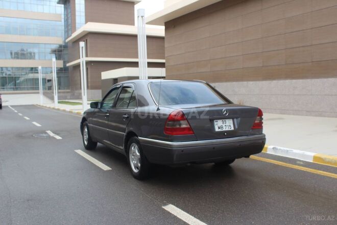 Mercedes C 180 1995, 270,285 km - 1.8 l - Bakı