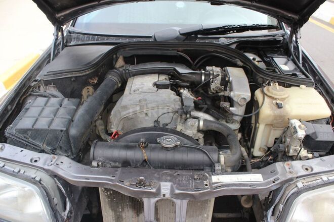 Mercedes C 180 1995, 270,285 km - 1.8 l - Bakı