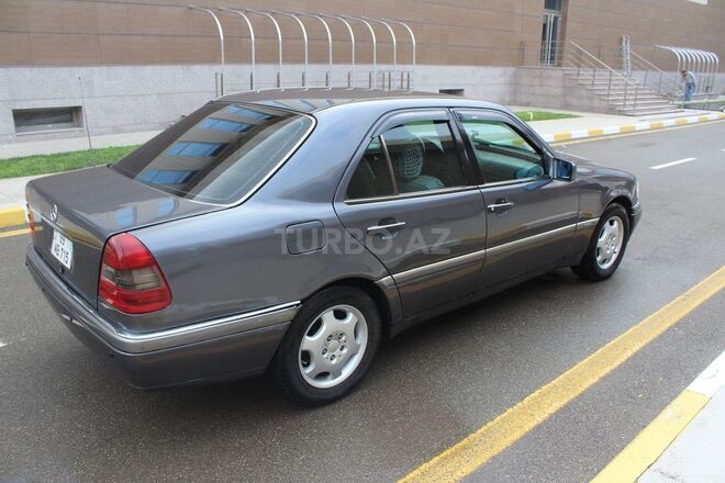 Mercedes C 180 1995, 270,285 km - 1.8 l - Bakı