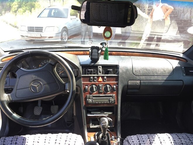 Mercedes C 180 1997, 445,000 km - 1.8 l - Qəbələ