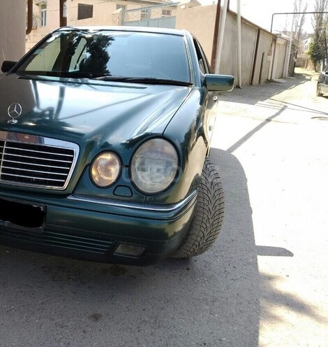 Mercedes E 240 1997, 205,020 km - 2.4 l - Bakı