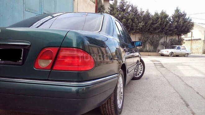 Mercedes E 240 1997, 205,020 km - 2.4 l - Bakı