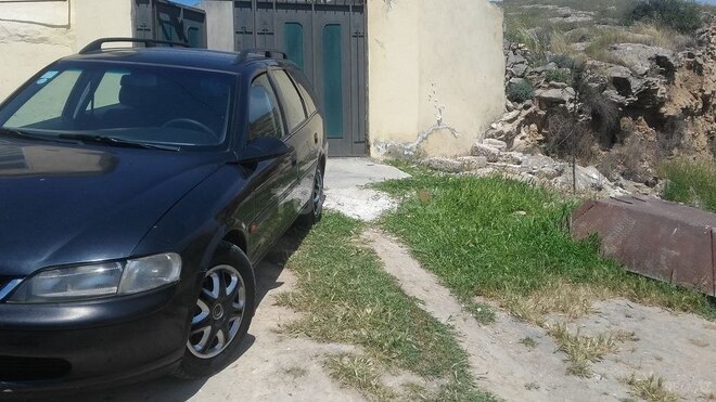 Opel Vectra 1998, 223,210 km - 2.0 l - Bakı