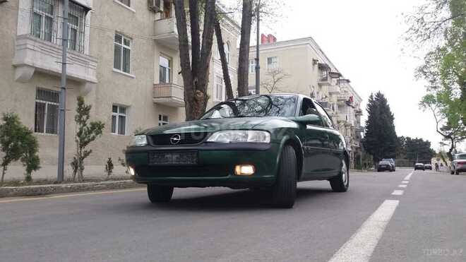 Opel Vectra 1995, 258,698 km - 1.8 л - Sumqayıt