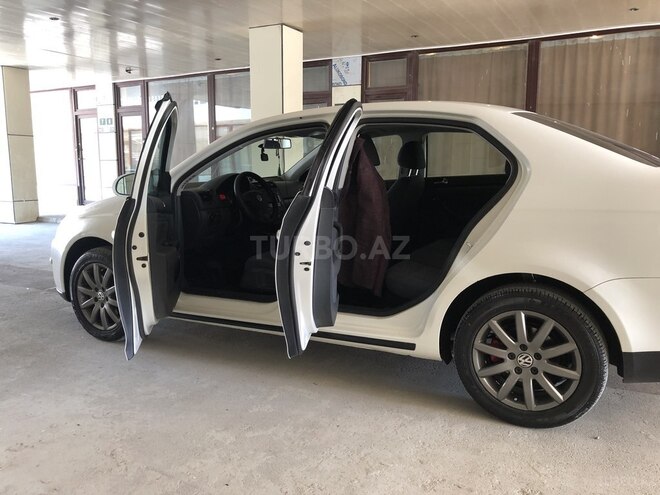 Volkswagen Jetta 2008, 111,000 km - 1.6 l - Bakı