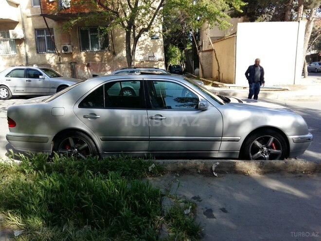 Mercedes E 280 2000, 363,000 km - 2.8 l - Bakı