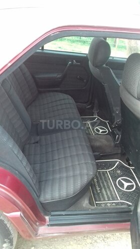 Mercedes 190 1992, 172,000 km - 2.0 l - Lerik