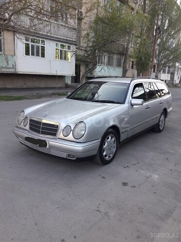 Mercedes C 240 1998, 266,000 km - 2.4 l - Sumqayıt