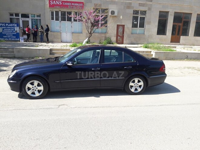 Mercedes E 220 2002, 430,000 km - 2.2 л - Sumqayıt