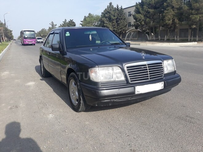 Mercedes E 220 1994, 340,000 km - 2.2 l - Sumqayıt