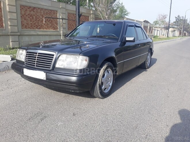 Mercedes E 220 1994, 340,000 km - 2.2 l - Sumqayıt