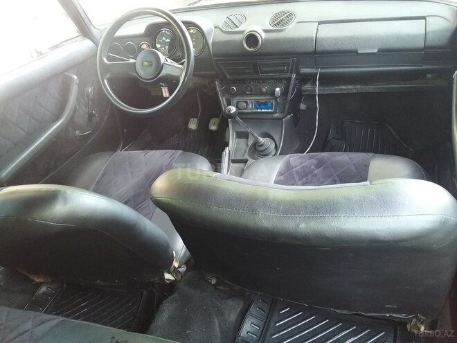 LADA (VAZ) 2106 1985, 180,000 km - 1.5 л - Salyan