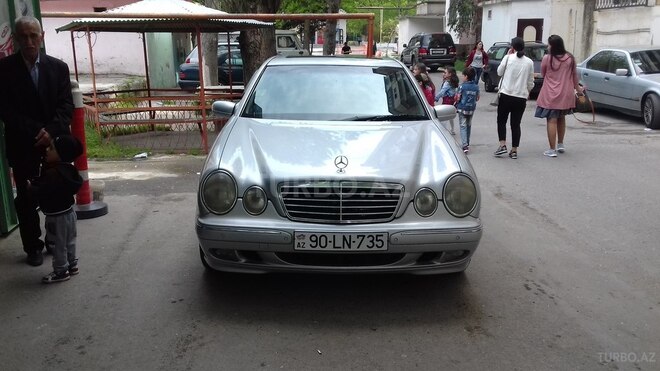 Mercedes E 240 1999, 197,872 km - 2.4 л - Bakı