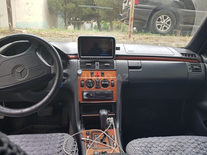 Mercedes E 240 1998, 354,864 km - 2.4 л - Bakı