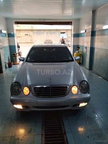 Mercedes E 320 2001, 238,000 km - 3.2 l - Bakı