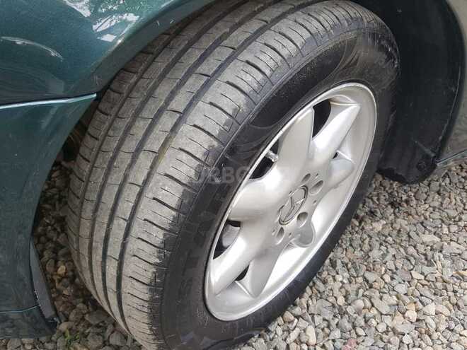Mercedes C 200 2001, 298,000 km - 2.0 l - Masallı
