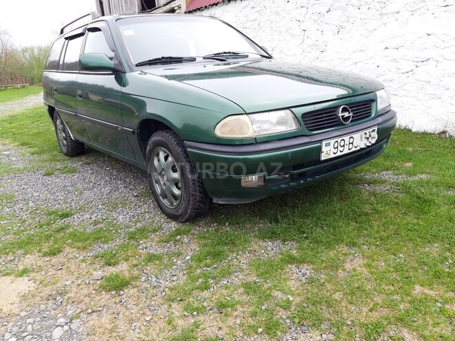 Opel Astra 1997, 392,000 km - 1.6 l - Qəbələ