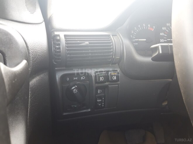 Opel Astra 1997, 392,000 km - 1.6 l - Qəbələ