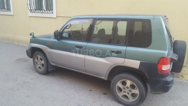 Mitsubishi Pajero io 2000, 235,000 km - 1.8 л - Bakı