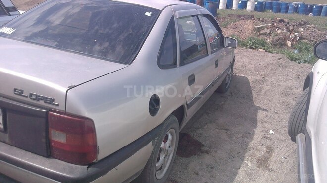 Opel Vectra 1992, 446,445 km - 1.8 л - Bakı