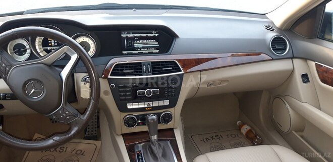 Mercedes C 250 2013, 58,321 km - 1.8 л - Bakı