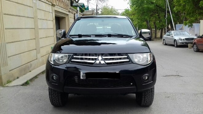 Mitsubishi L200 2013, 138,000 km - 2.5 l - Bakı