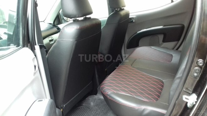 Mitsubishi L200 2013, 138,000 km - 2.5 l - Bakı