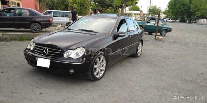 Mercedes C 230 2004, 1,930,002 km - 2.3 l - Zaqatala
