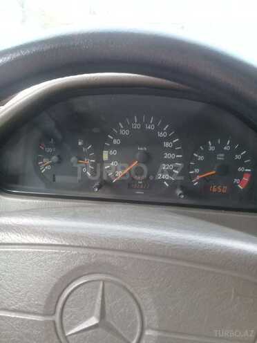 Mercedes C 180 1994, 492,822 km - 1.8 l - Quba