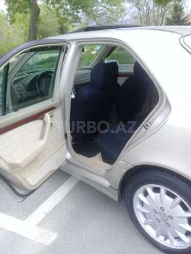 Mercedes C 180 1994, 492,822 km - 1.8 l - Quba