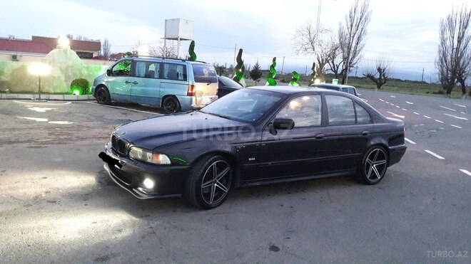 BMW 535 2001, 494,000 km - 0.4 л - Lənkəran