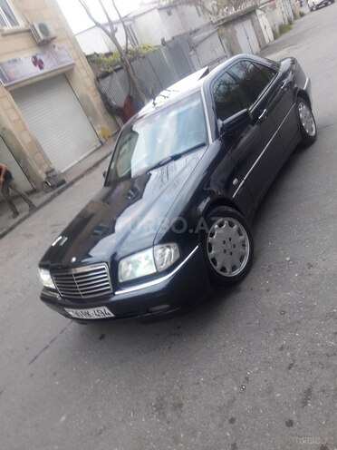 Mercedes C 220 1999, 235,700 km - 2.2 l - Bakı
