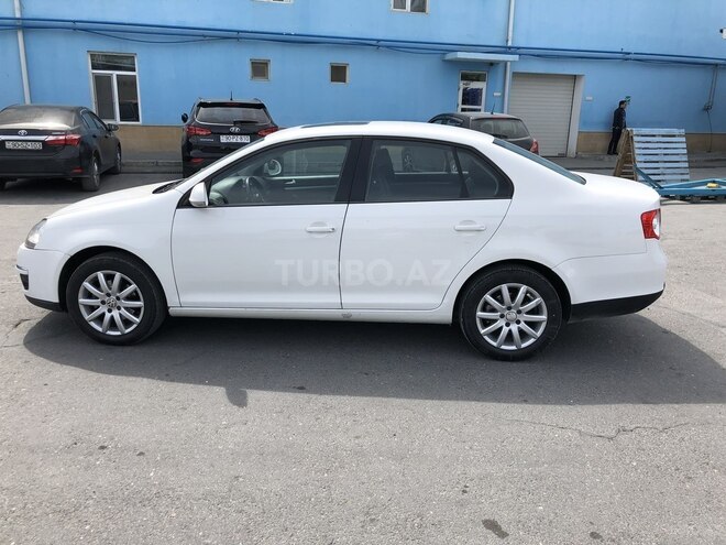 Volkswagen Jetta 2010, 225,000 km - 1.6 л - Bakı