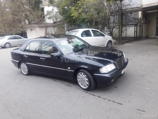Mercedes C 220 1999, 235,700 km - 2.2 l - Bakı