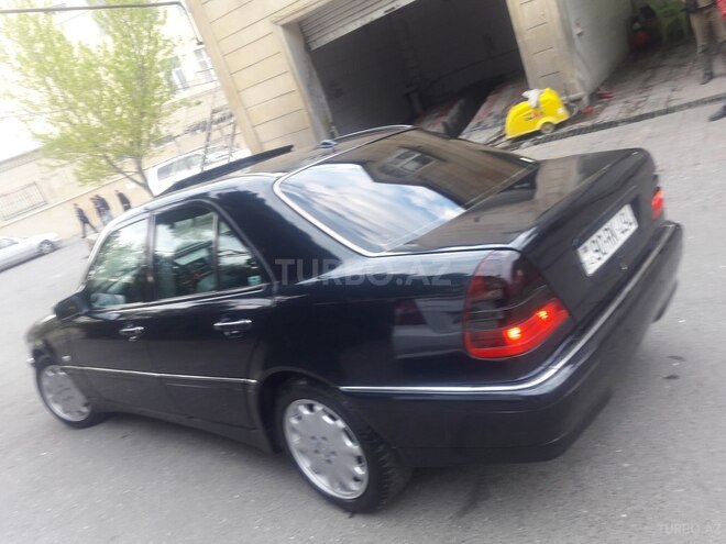 Mercedes C 220 1999, 235,700 km - 2.2 l - Bakı