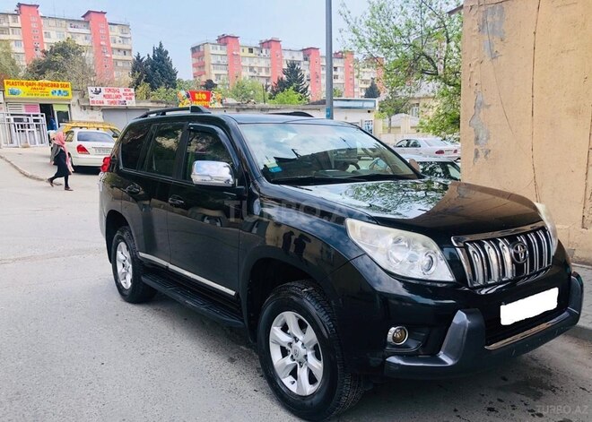 Toyota Prado 2010, 272,000 km - 2.7 л - Bakı