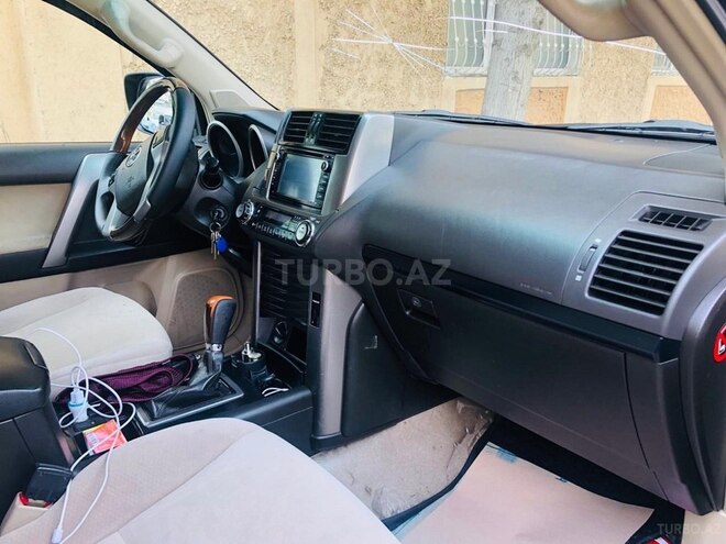 Toyota Prado 2010, 272,000 km - 2.7 л - Bakı