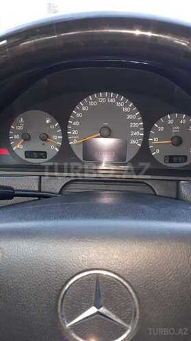 Mercedes E 320 2000, 319,993 km - 3.2 l - Bakı