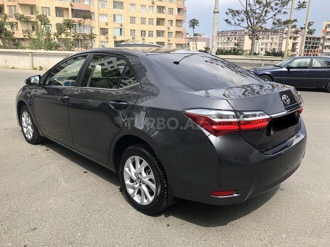 Toyota Corolla 2017, 49,000 km - 1.6 l - Bakı