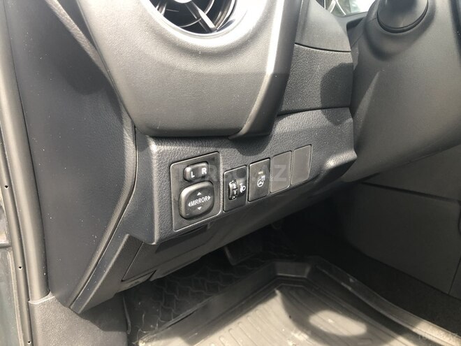 Toyota Corolla 2017, 49,000 km - 1.6 l - Bakı