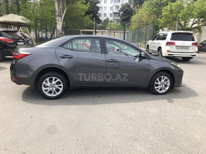 Toyota Corolla 2017, 49,000 km - 1.6 l - Bakı