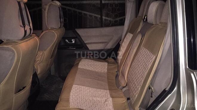 Mitsubishi Pajero 2004, 330,000 km - 2.8 л - Bakı