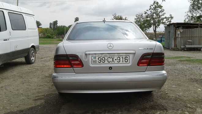 Mercedes E 240 1999, 312,000 km - 2.4 l - Bakı