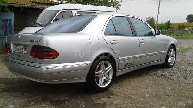 Mercedes E 240 1999, 312,000 km - 2.4 l - Bakı
