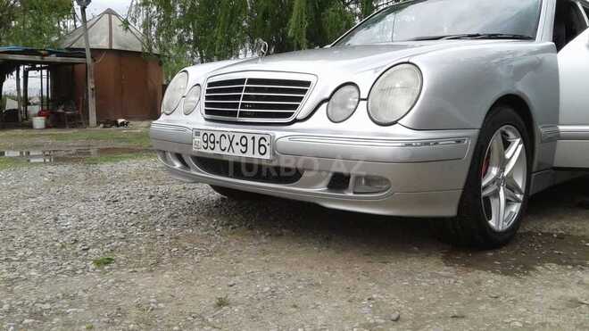 Mercedes E 240 1999, 312,000 km - 2.4 l - Bakı