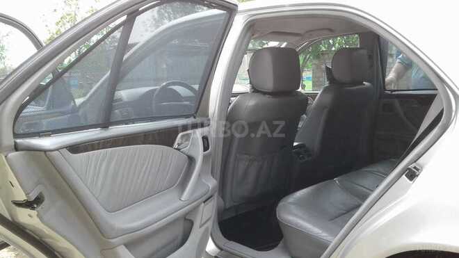 Mercedes E 240 1999, 312,000 km - 2.4 l - Bakı