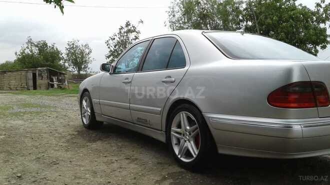 Mercedes E 240 1999, 312,000 km - 2.4 l - Bakı
