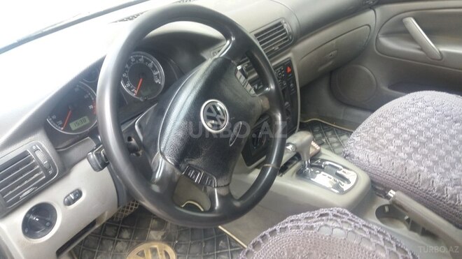 Volkswagen Passat 2001, 265,700 km - 1.8 l - Bakı