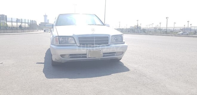 Mercedes C 200 1996, 280,000 km - 2.0 л - Bakı