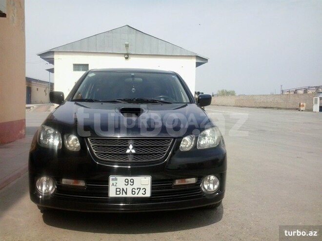 Mitsubishi Airtrek 2002, 280,000 km - 2.0 l - Yevlax